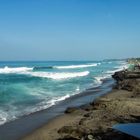 Bima Sakti Homestay Echo Beach Canggu Exterior photo